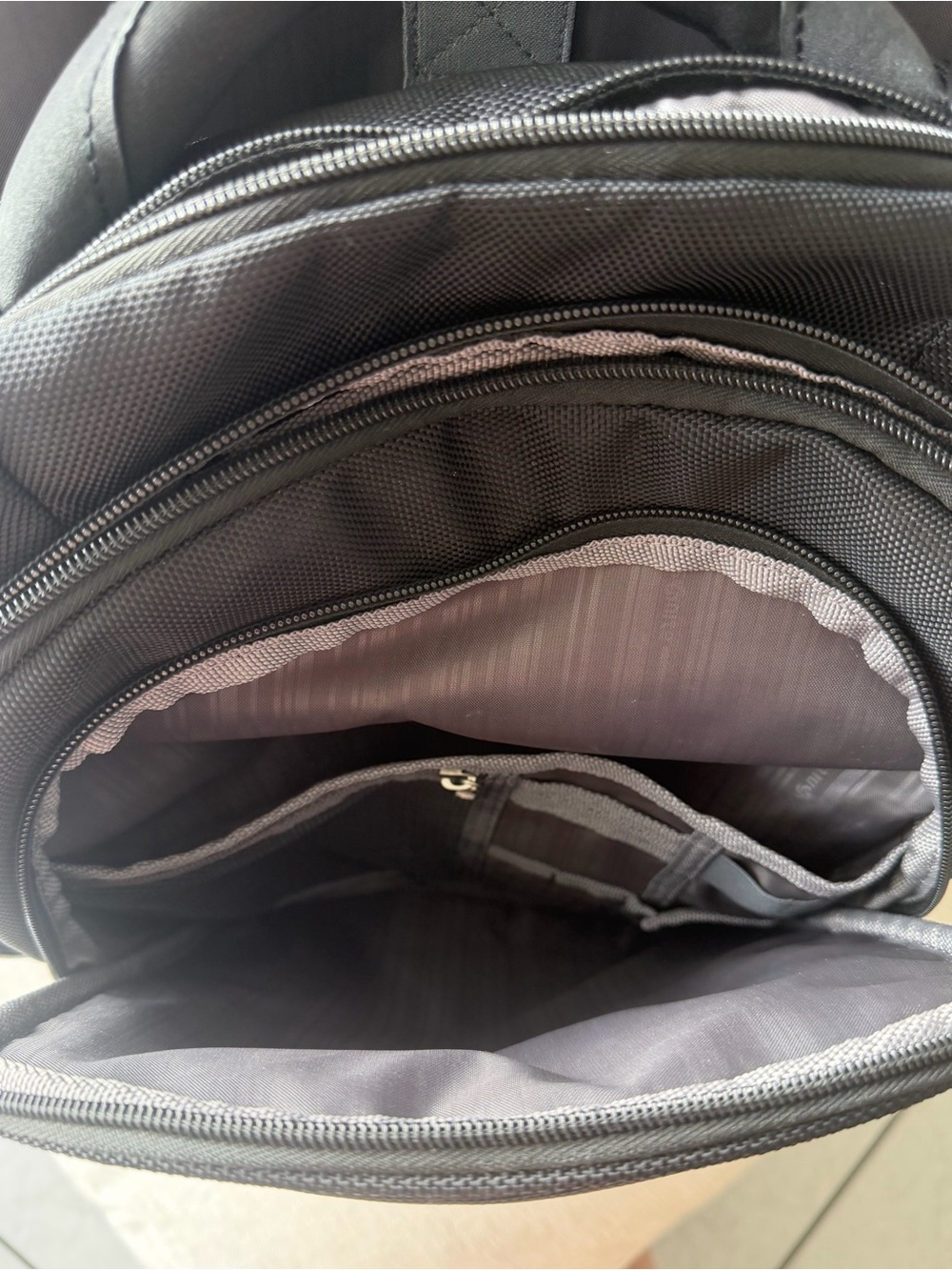 Black Samsonite Laptop Backpack - Picture 5 of 6
